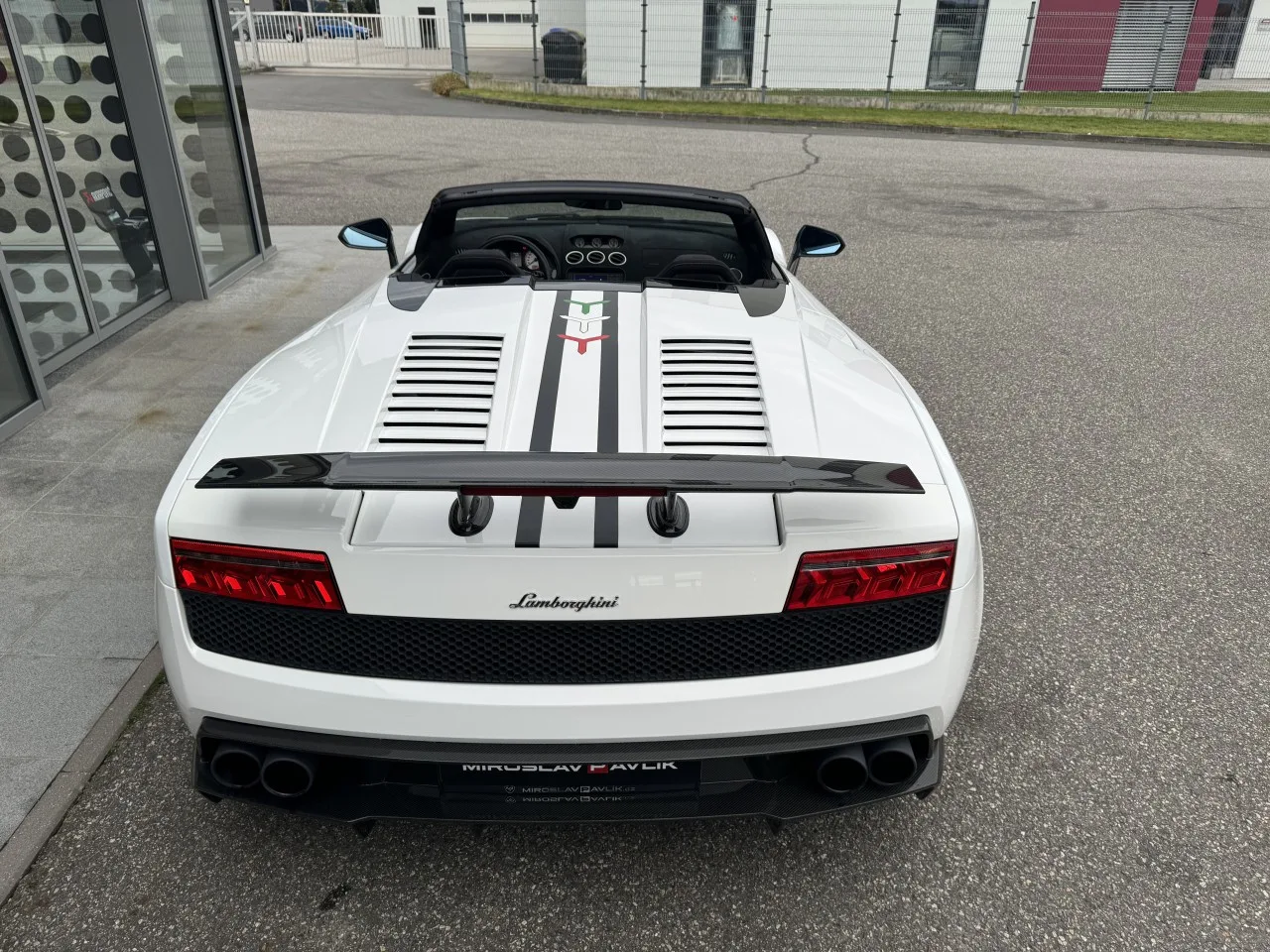 2012 Lamborghini Gallardo LP 570-4 Spyder Performante angeboten von einem Fachhändler in Písek, Tschechien, Foto 4 von 11