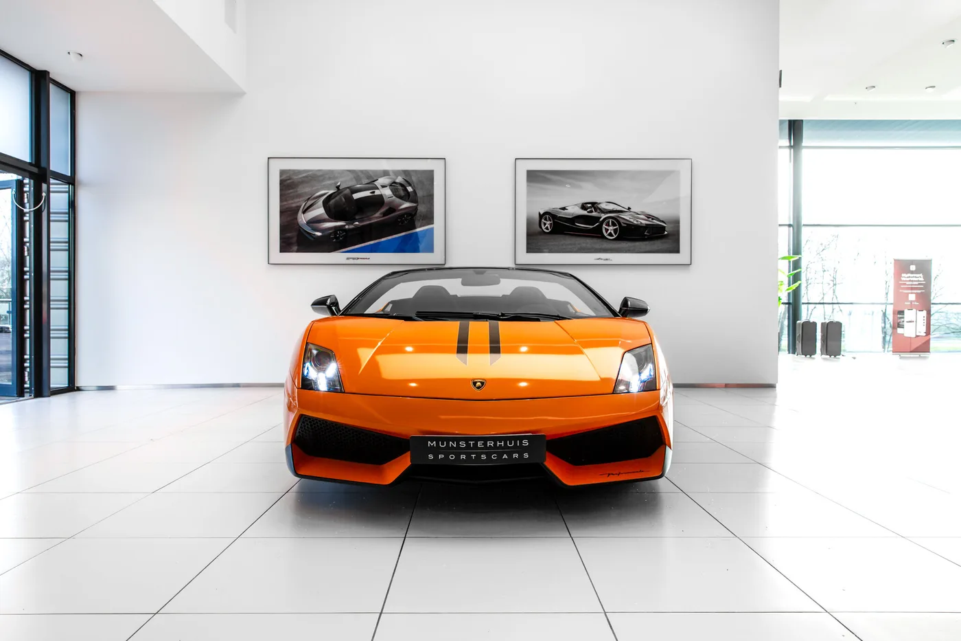 2012 Lamborghini Gallardo LP 570-4 Spyder Performante proposée par un concessionnaire spécialisé à Hengelo, Pays-Bas, photo 4 sur 15