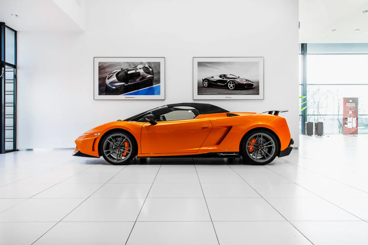 2012 Lamborghini Gallardo LP 570-4 Spyder Performante proposée par un concessionnaire spécialisé à Hengelo, Pays-Bas, photo 9 sur 15