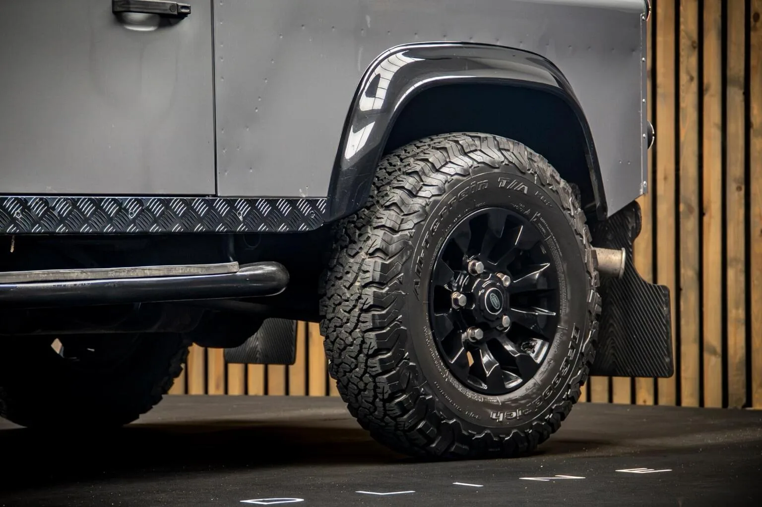 2012 Land Rover Defender 90 Classic XTech Hard Top, 14/20