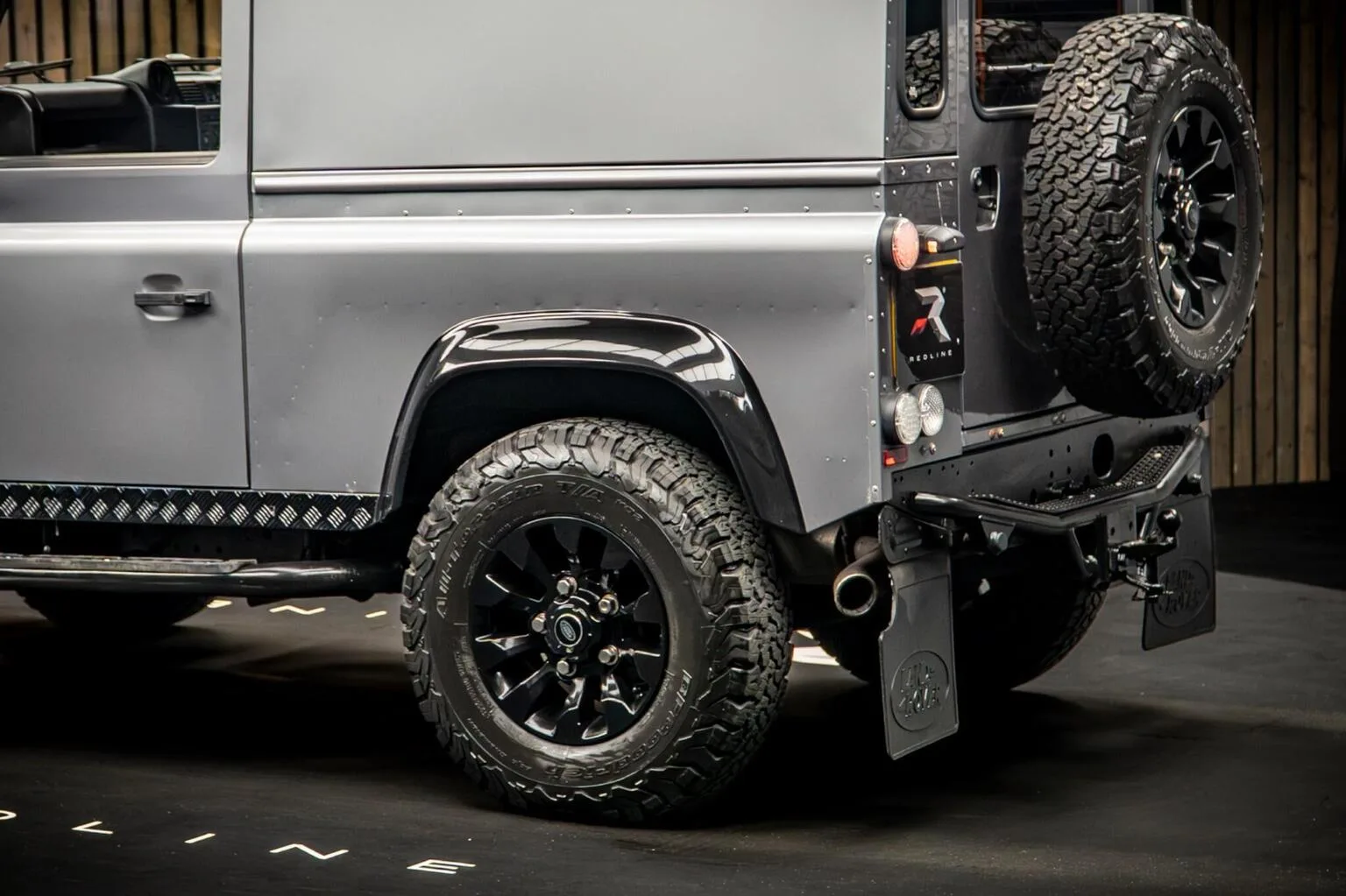 2012 Land Rover Defender 90 Classic XTech Hard Top, 15/20