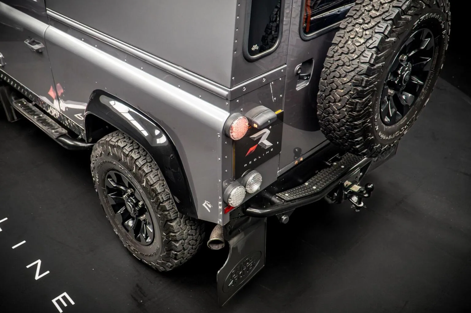 2012 Land Rover Defender 90 Classic XTech Hard Top, 17/20
