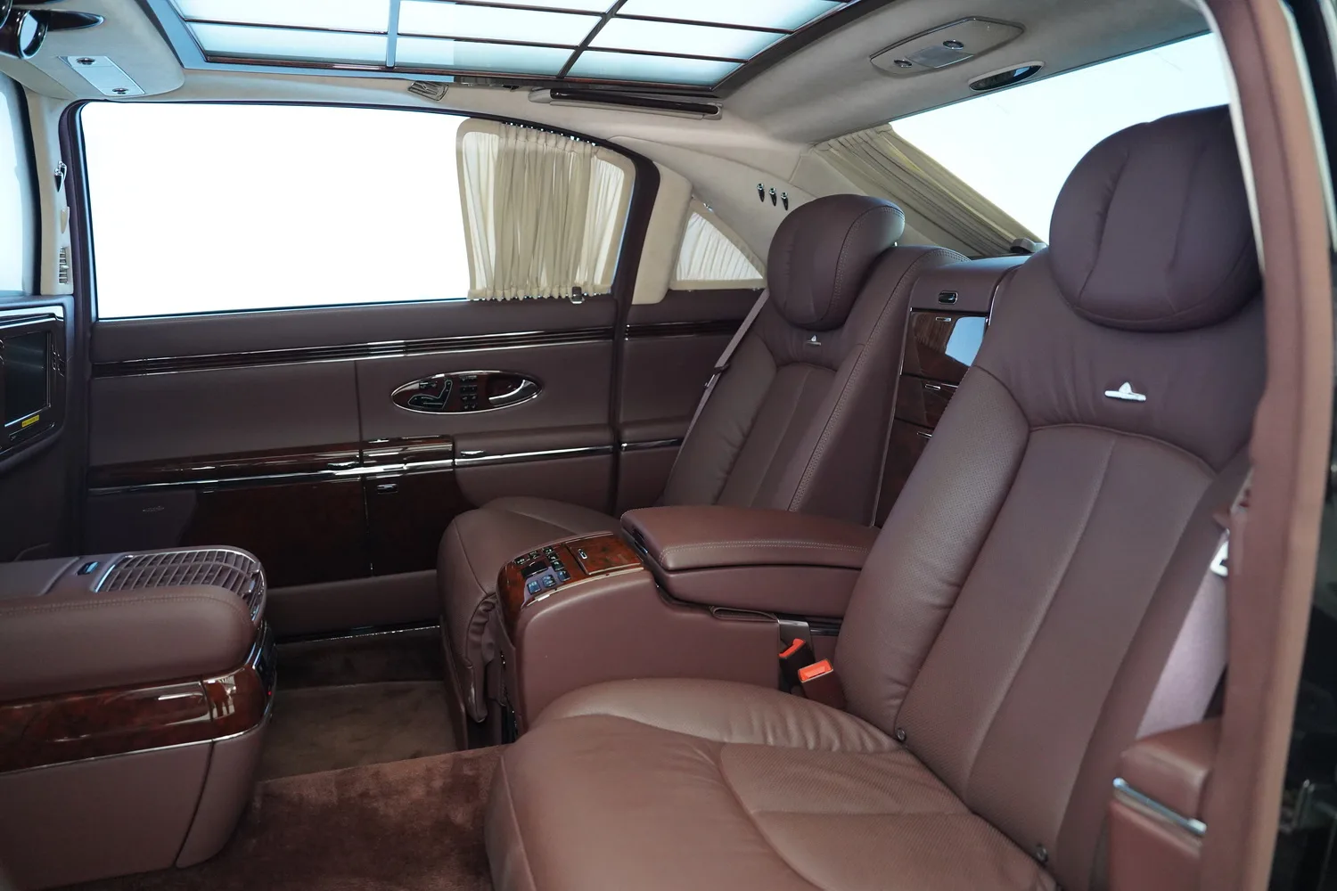 2012 Maybach 62, 13/17