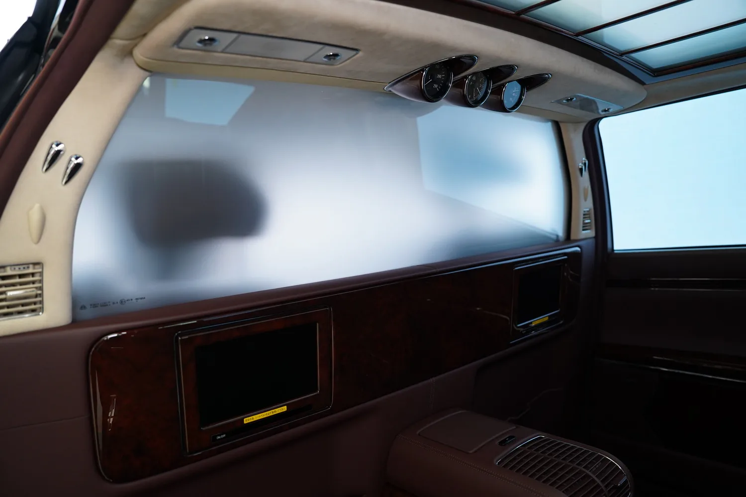 2012 Maybach 62, 14/17