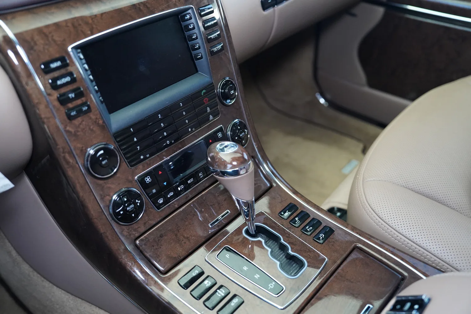 2012 Maybach 62, 9/19