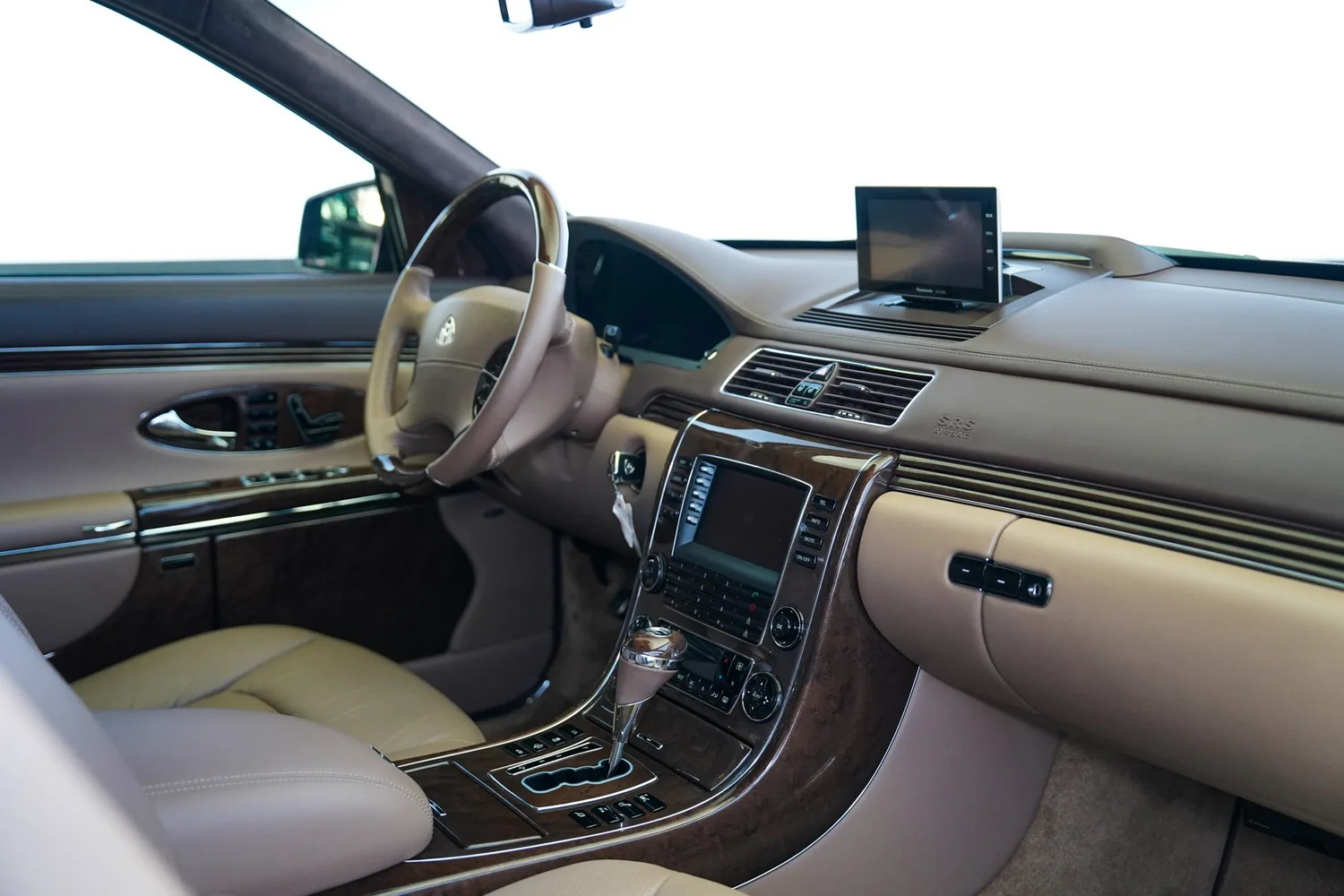 2012 Maybach 62, 19/19