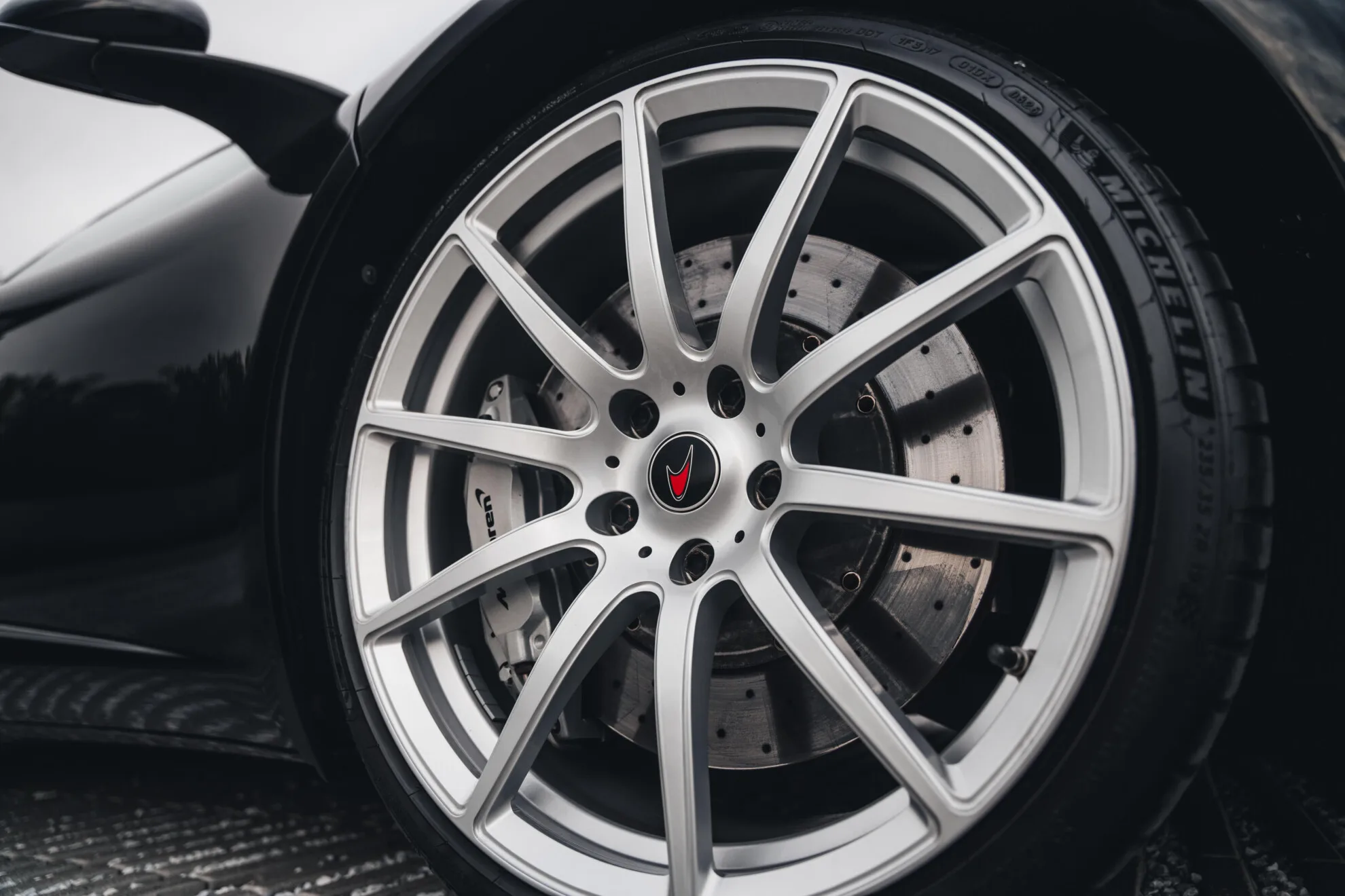 2012 McLaren MP4-12C, 9/30