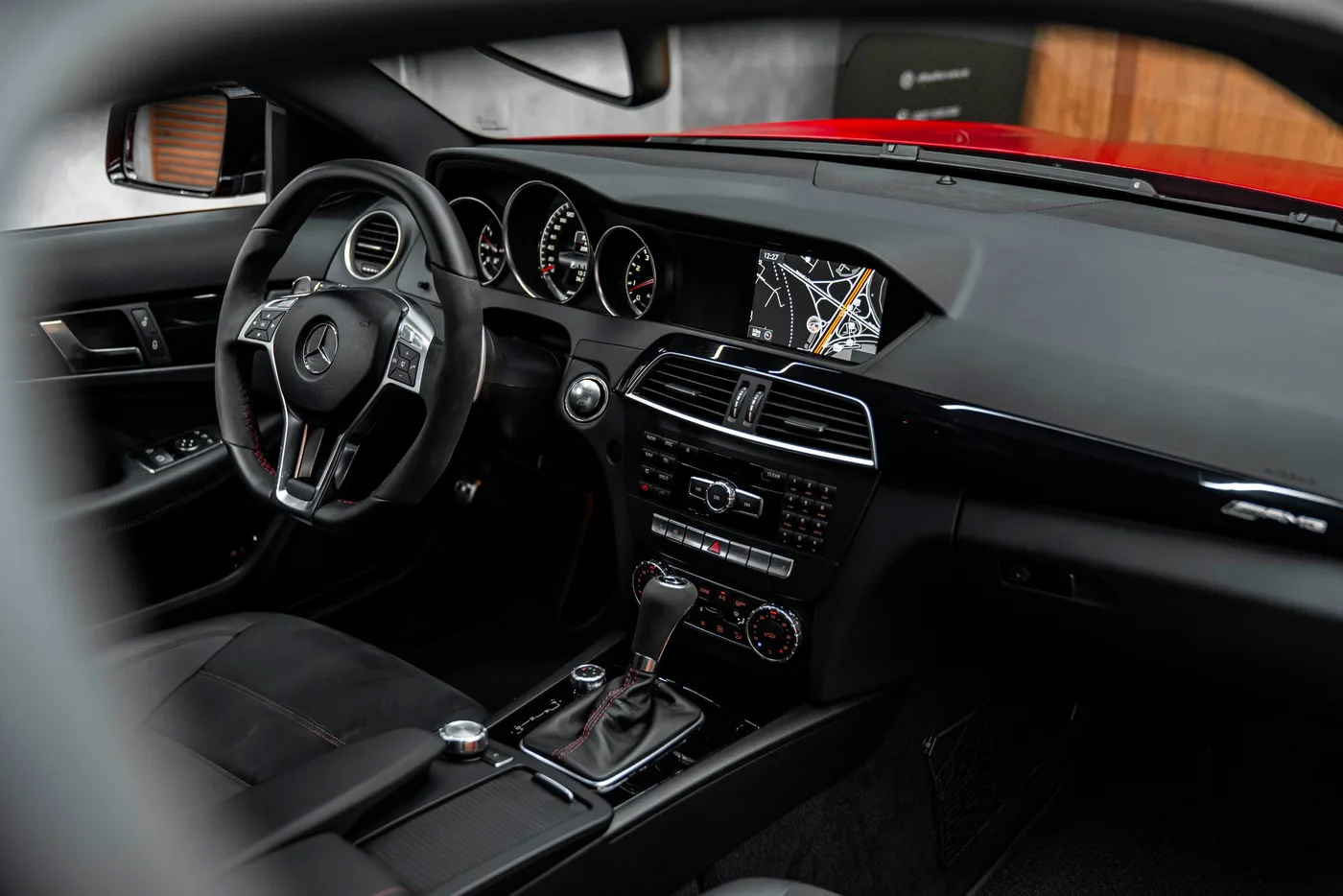 2012 Mercedes-AMG C 63 Black Series angeboten von einem Fachhändler in Bratislava, Slowakei, Foto 10 von 15