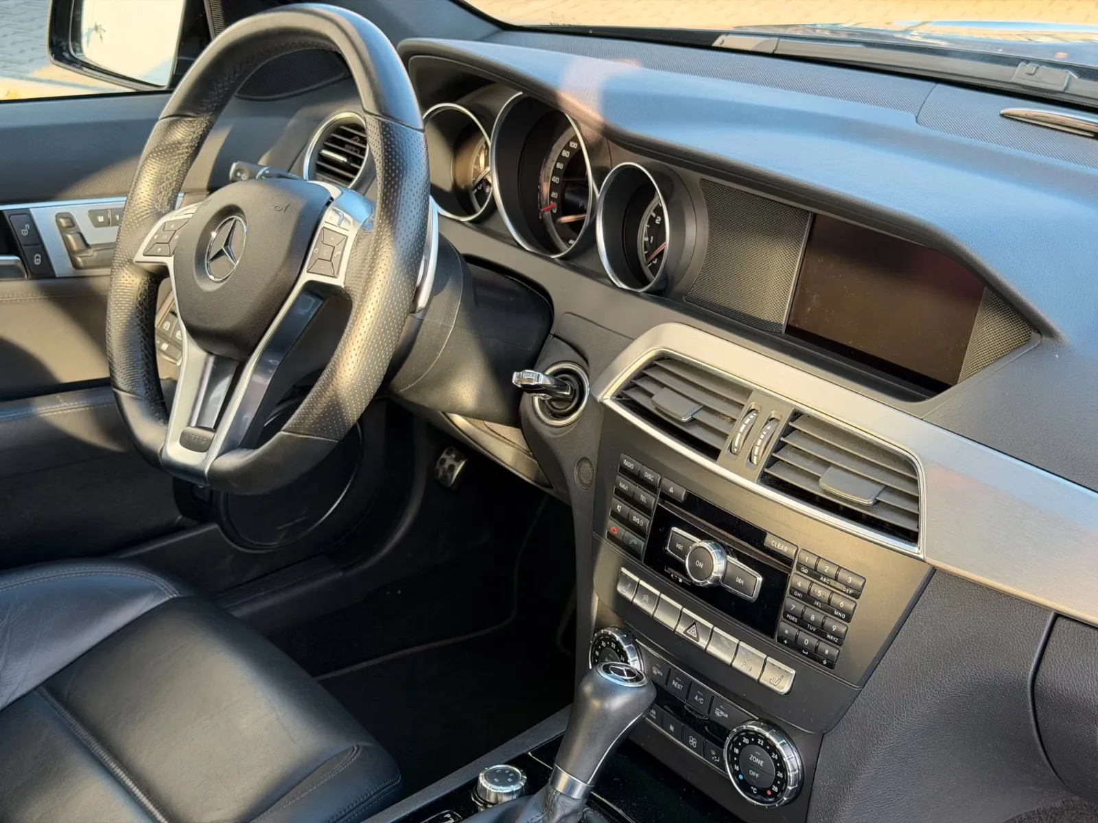 2012 Mercedes-AMG C 63, 28/30