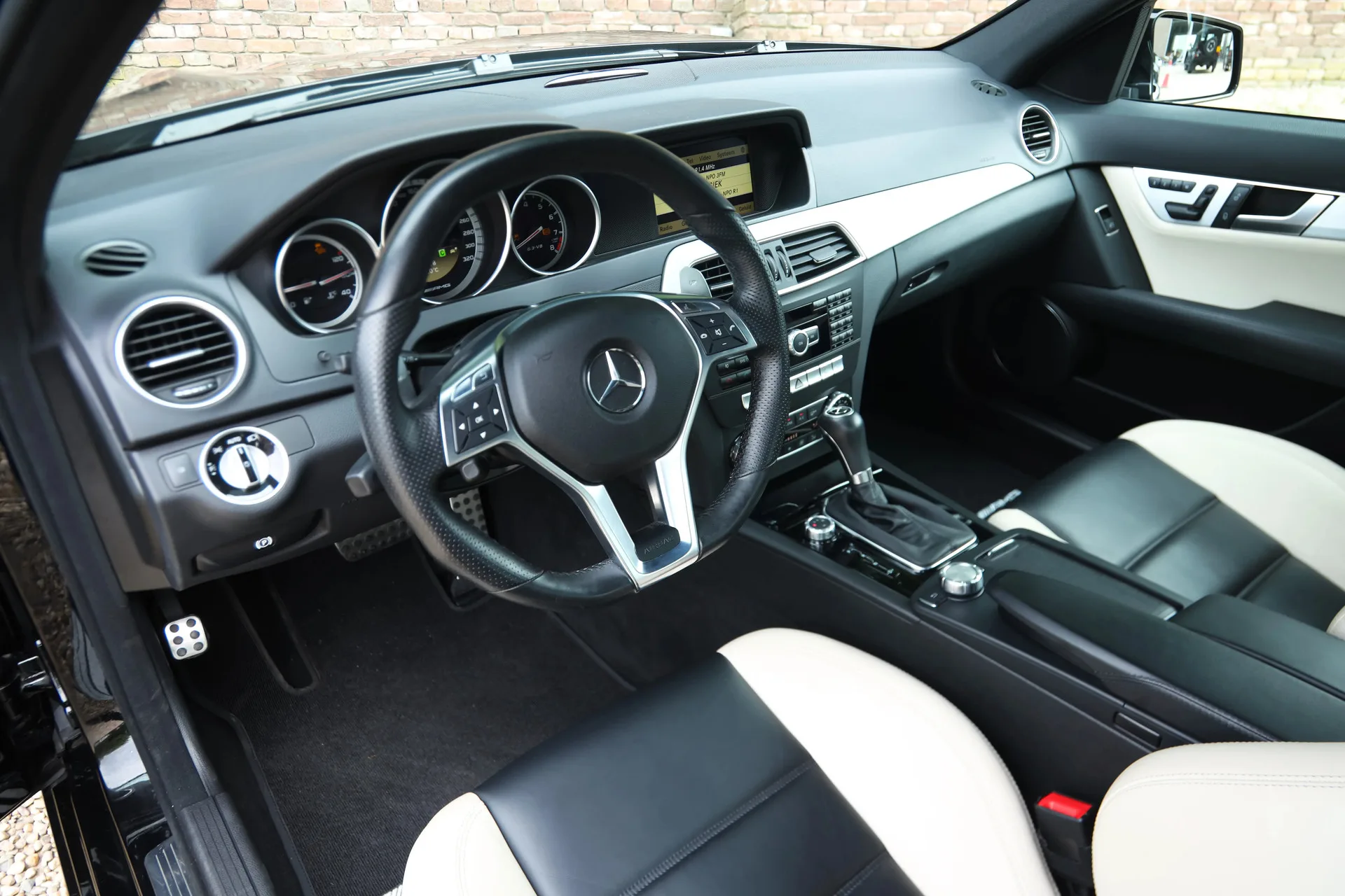 2012 Mercedes-AMG C 63, 25/30