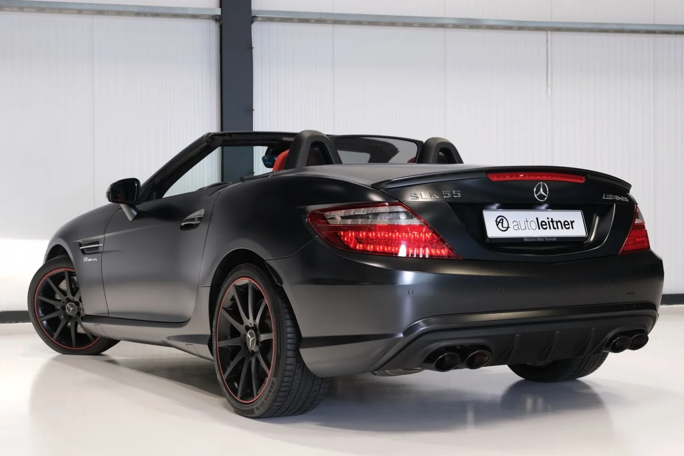 2012 Mercedes-AMG SLK 55 Performance Studio angeboten von einem Oldtimerhändler in Alkmaar, Niederlande, Foto 11 von 15