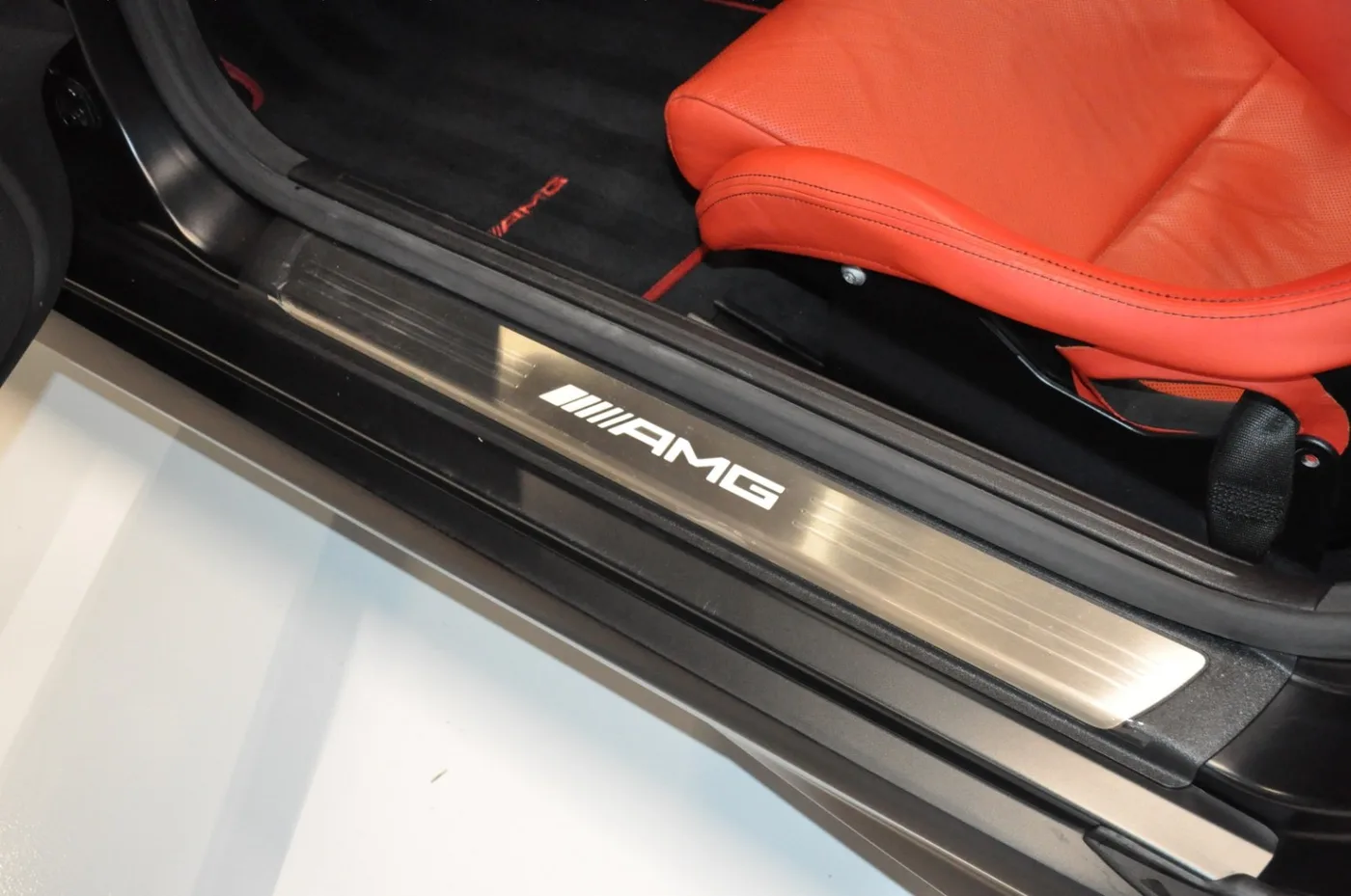 2012 Mercedes-AMG SLK 55 Performance Studio angeboten von einem Oldtimerhändler in Alkmaar, Niederlande, Foto 12 von 15