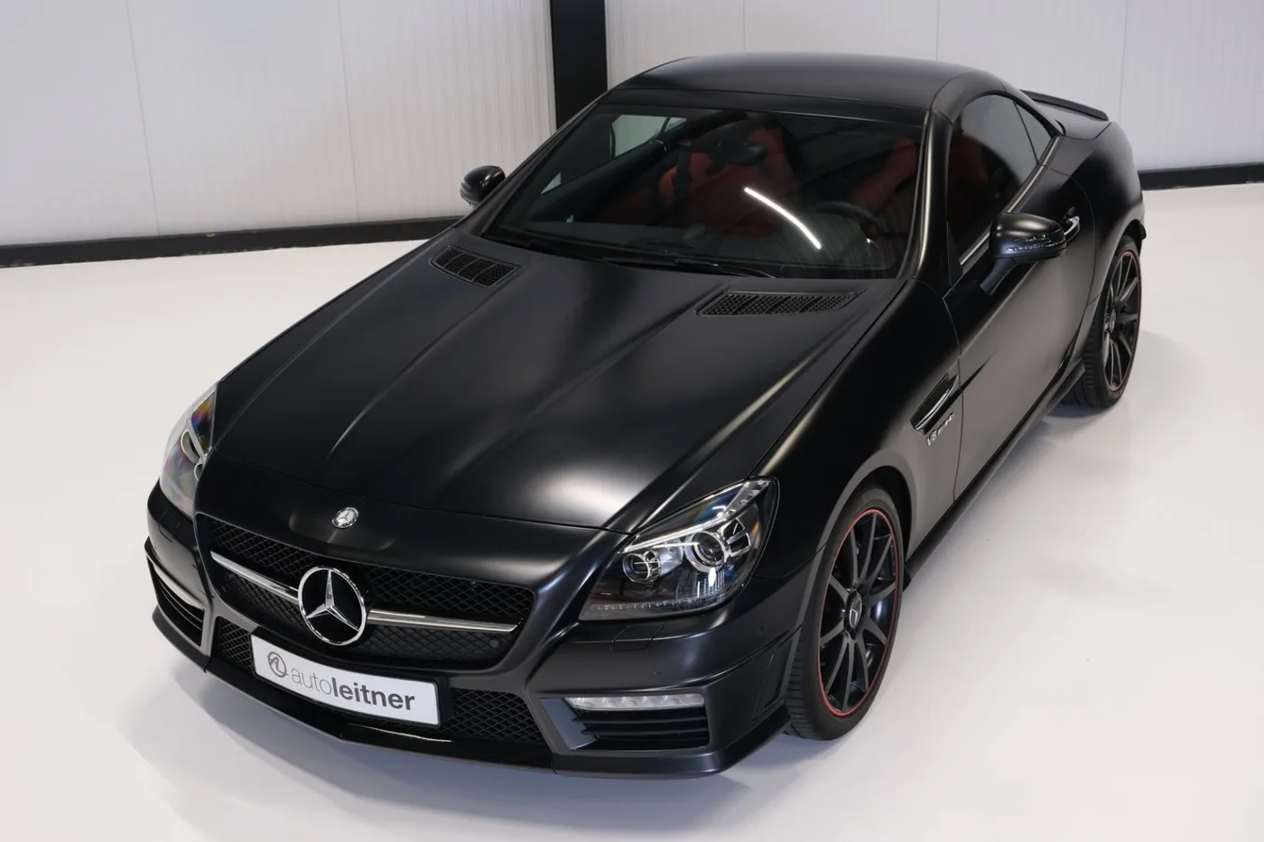 2012 Mercedes-AMG SLK 55 Performance Studio angeboten von einem Oldtimerhändler in Alkmaar, Niederlande, Foto 13 von 15
