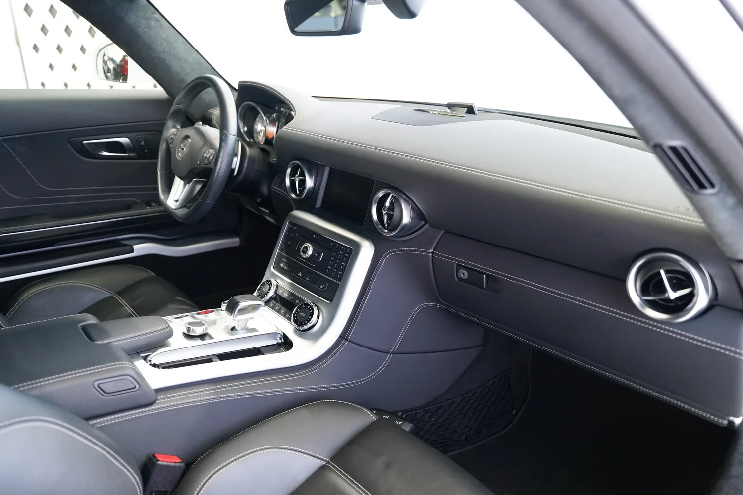 2012 Mercedes-AMG SLS, 8/14