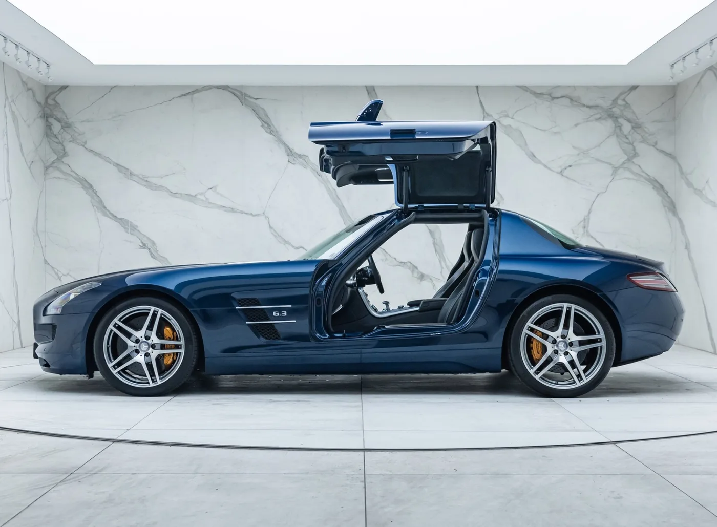 2012 Mercedes-AMG SLS proposée par un concessionnaire spécialisé à Banstead, Royaume-Uni, photo 9 sur 25
