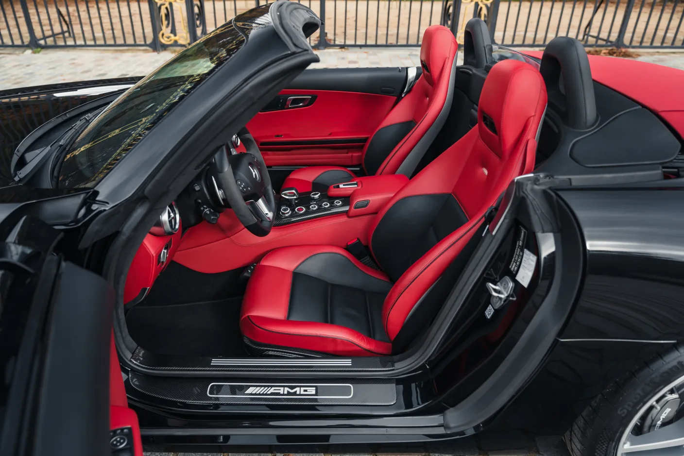 2012 Mercedes-AMG SLS Roadster, 13/30