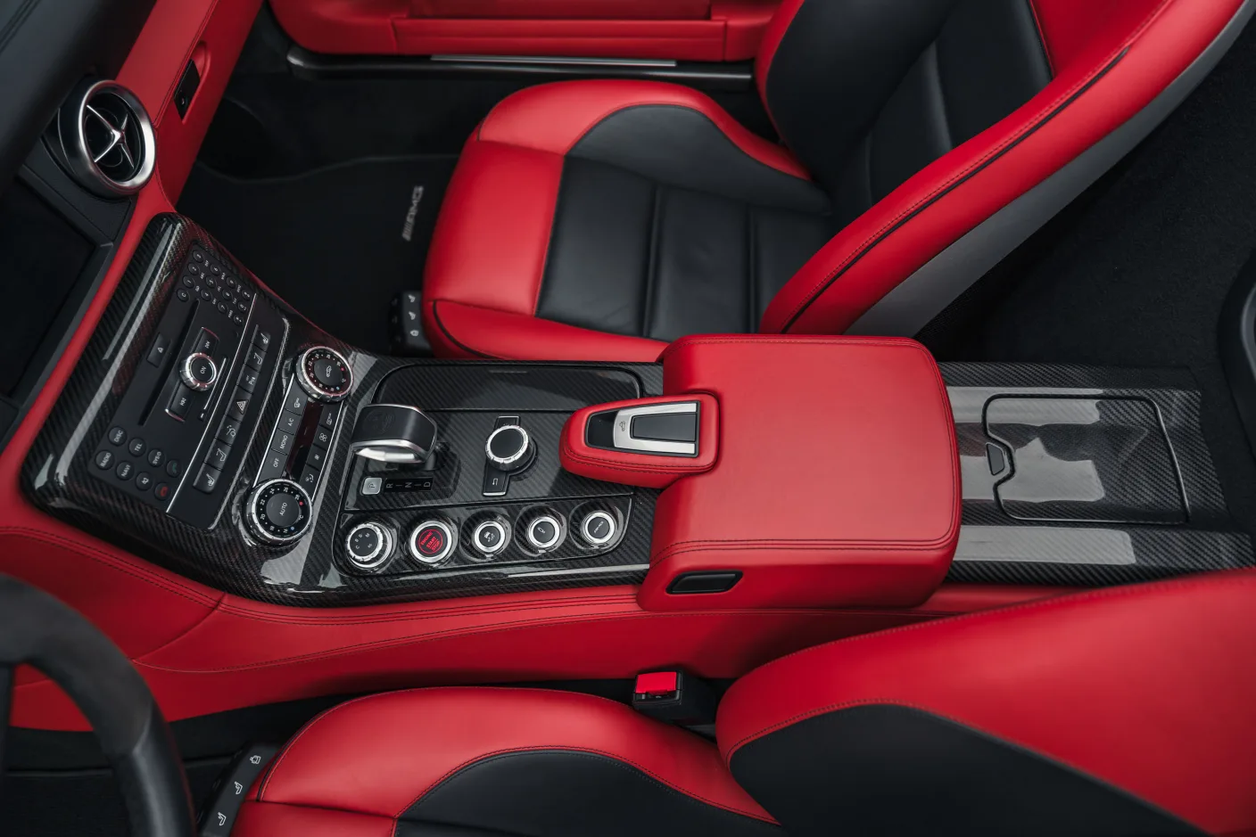 2012 Mercedes-AMG SLS Roadster, 24/30