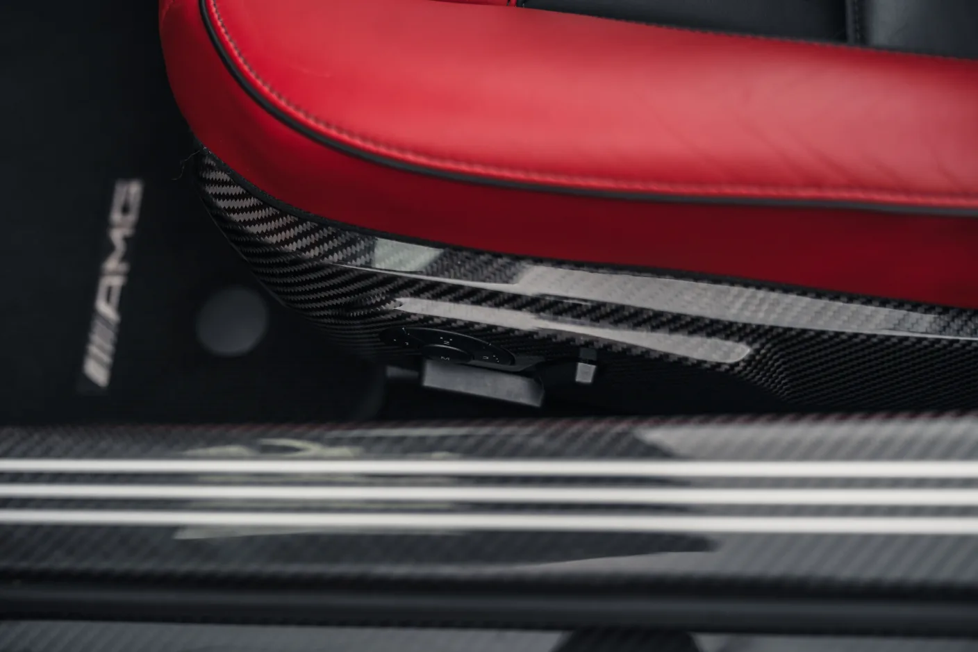 2012 Mercedes-AMG SLS Roadster, 27/30