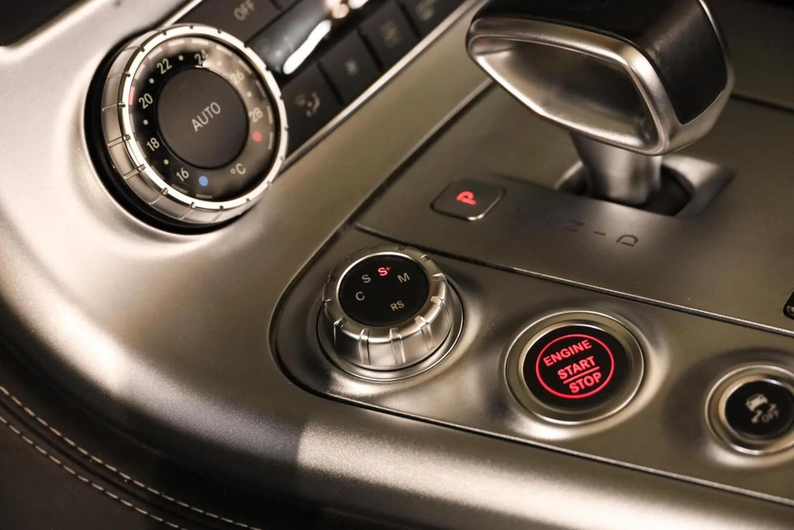 2012 Mercedes-AMG SLS Roadster, 20/30