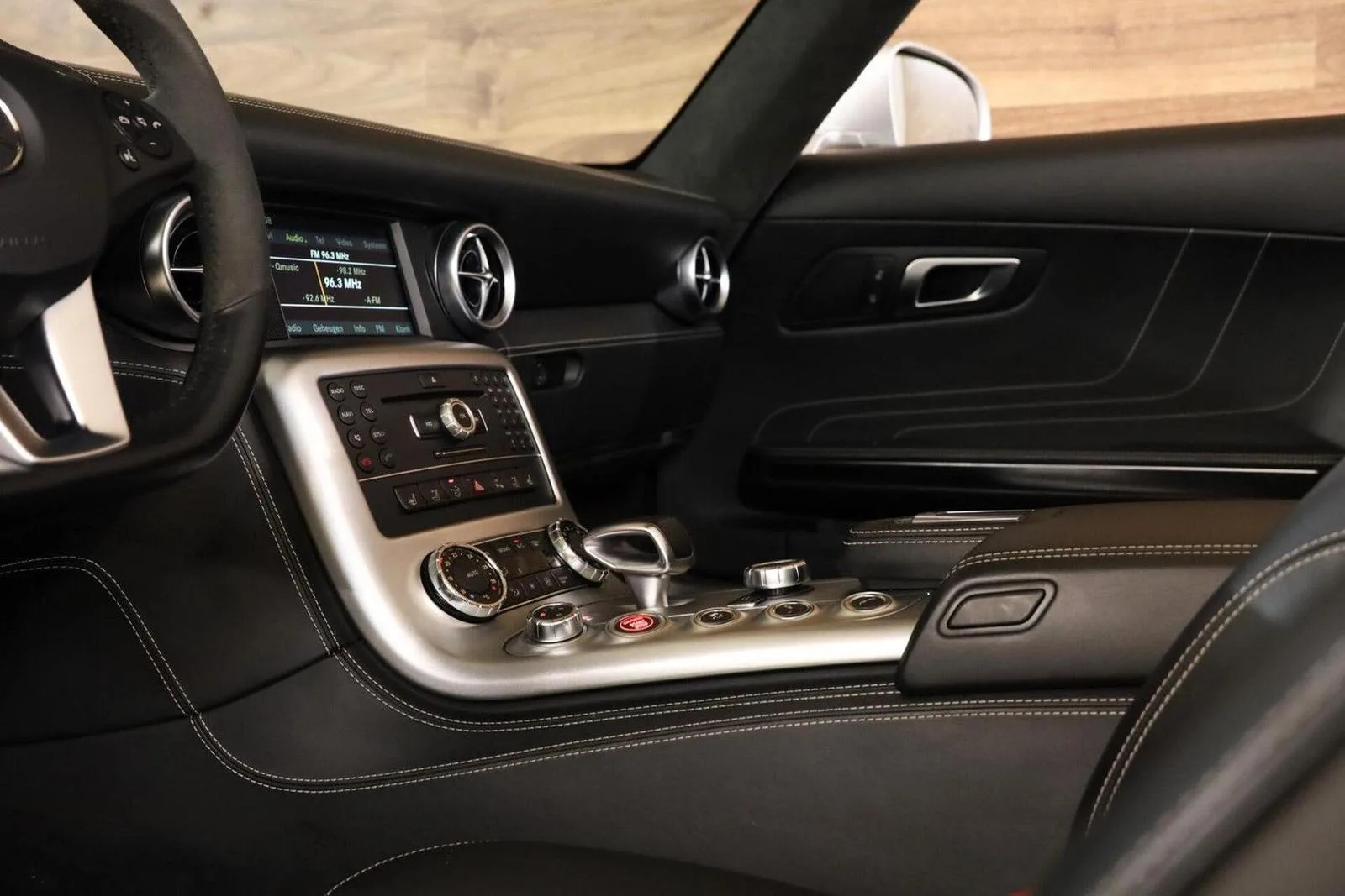 2012 Mercedes-AMG SLS Roadster, 23/30