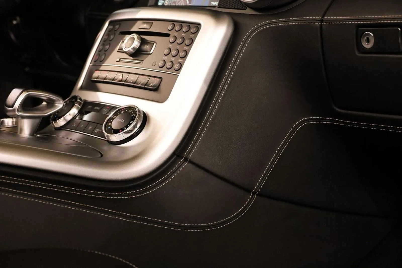 2012 Mercedes-AMG SLS Roadster, 29/30