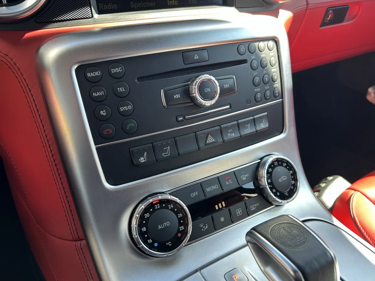 2012 Mercedes-AMG SLS Roadster offered by a specialist dealer in Písek, Czechia, photo 27 of 35