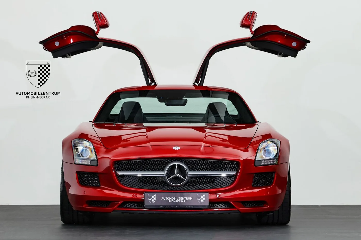 2012 Mercedes-AMG SLS offered by a supercar dealer in Viernheim, Germany, photo 2 of 25
