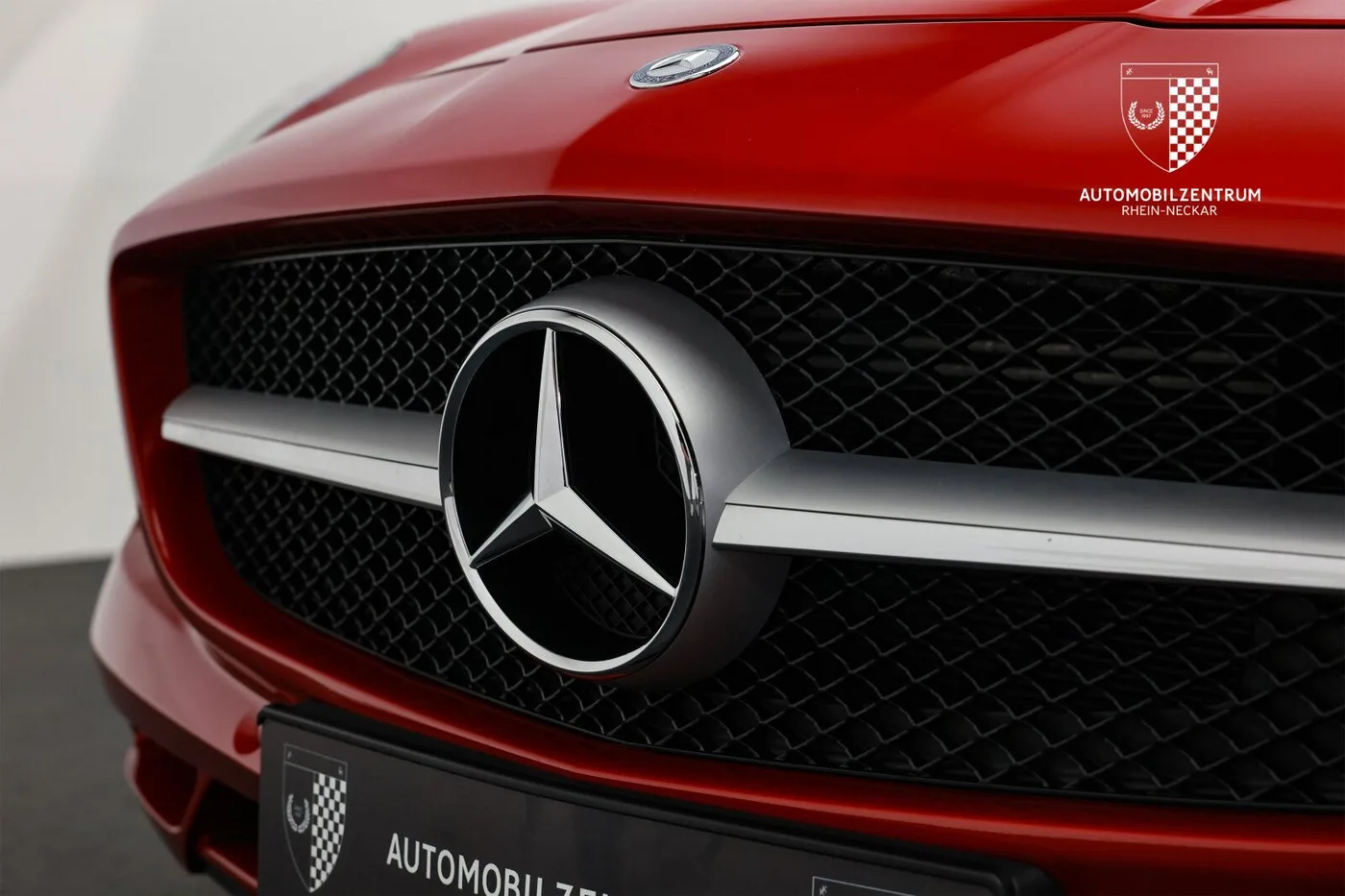2012 Mercedes-AMG SLS offered by a supercar dealer in Viernheim, Germany, photo 12 of 25