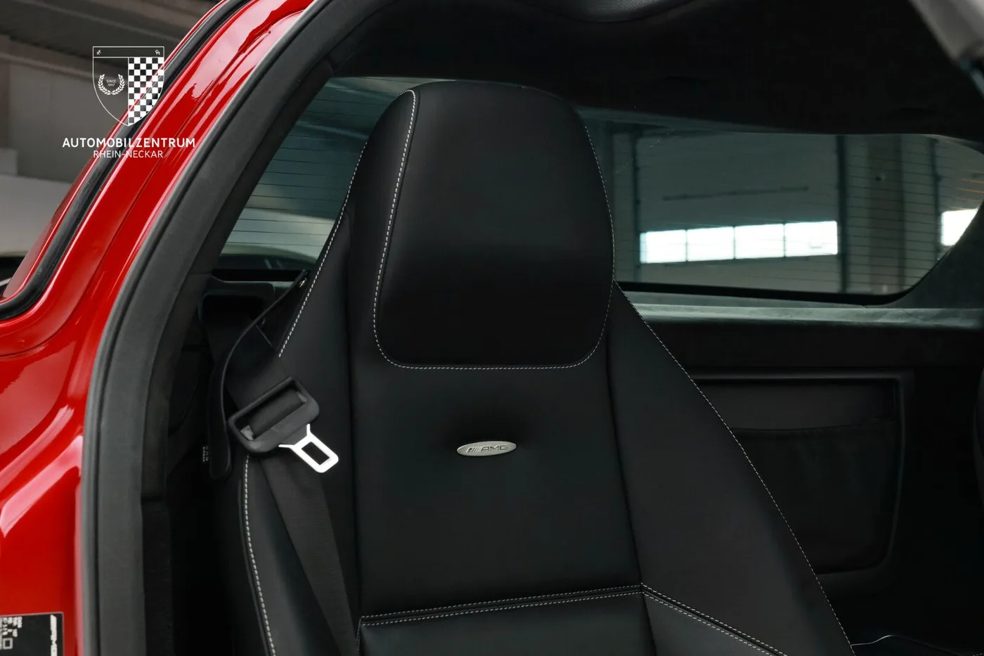 2012 Mercedes-AMG SLS offered by a supercar dealer in Viernheim, Germany, photo 19 of 25