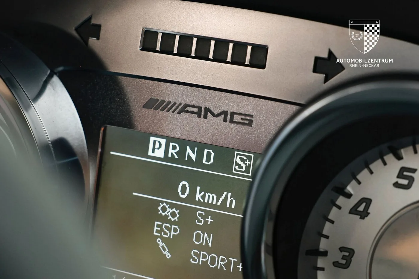 2012 Mercedes-AMG SLS offered by a supercar dealer in Viernheim, Germany, photo 23 of 25