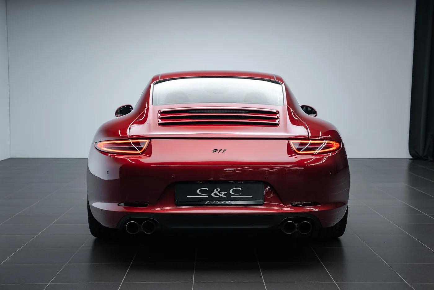 2012 Porsche 911 Carrera S offered by a specialist dealer in Putzbrunn, Germany, photo 5 of 15