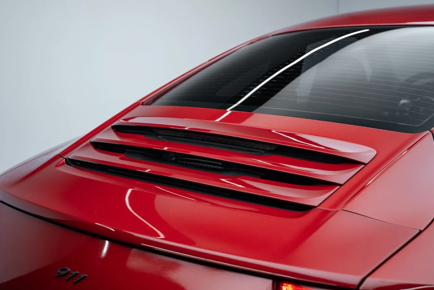 2012 Porsche 911 Carrera S offered by a specialist dealer in Putzbrunn, Germany, photo 8 of 15