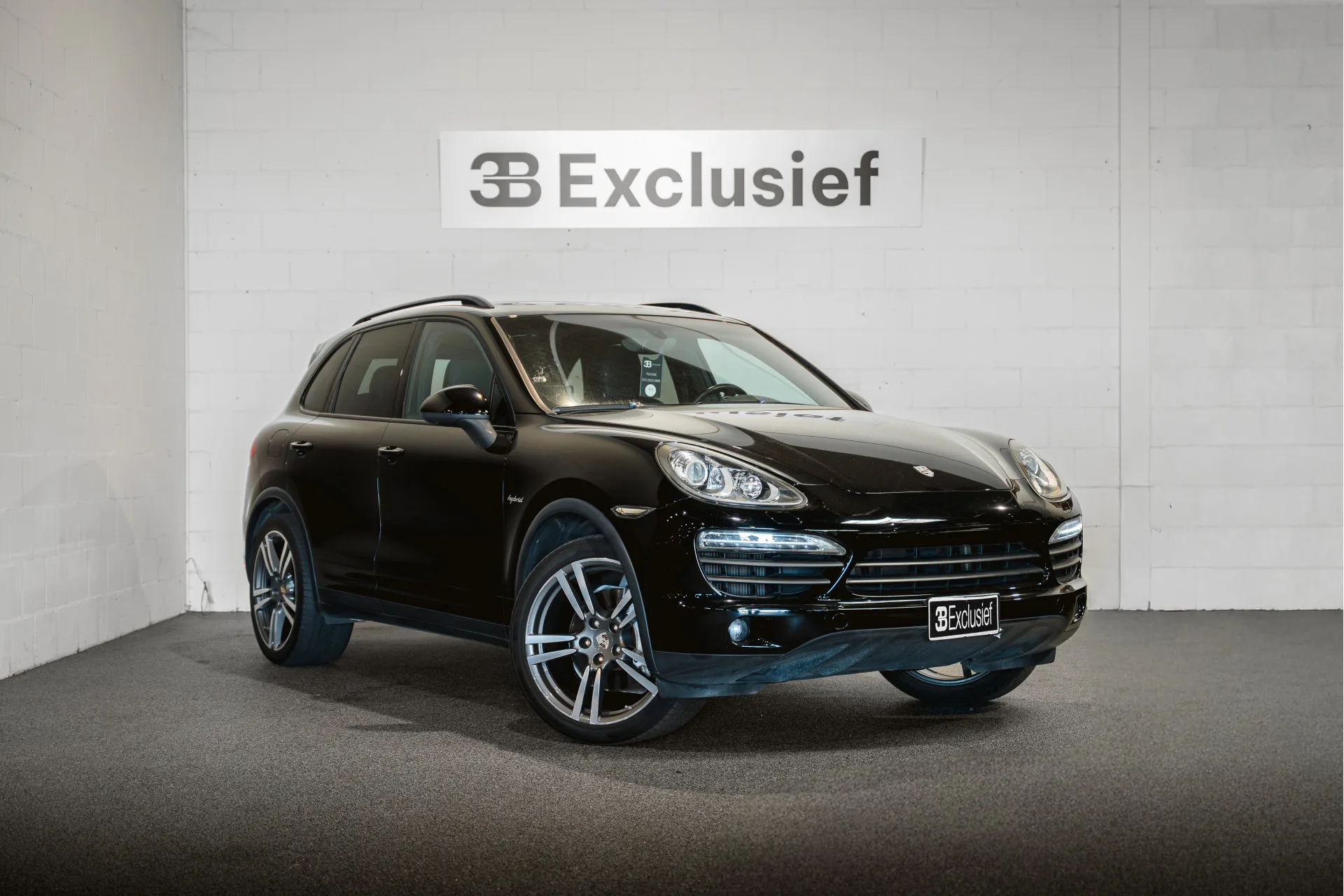 2012 Porsche Cayenne S Hybrid angeboten von einem Fachhändler in Rotterdam, Niederlande, Hauptfoto