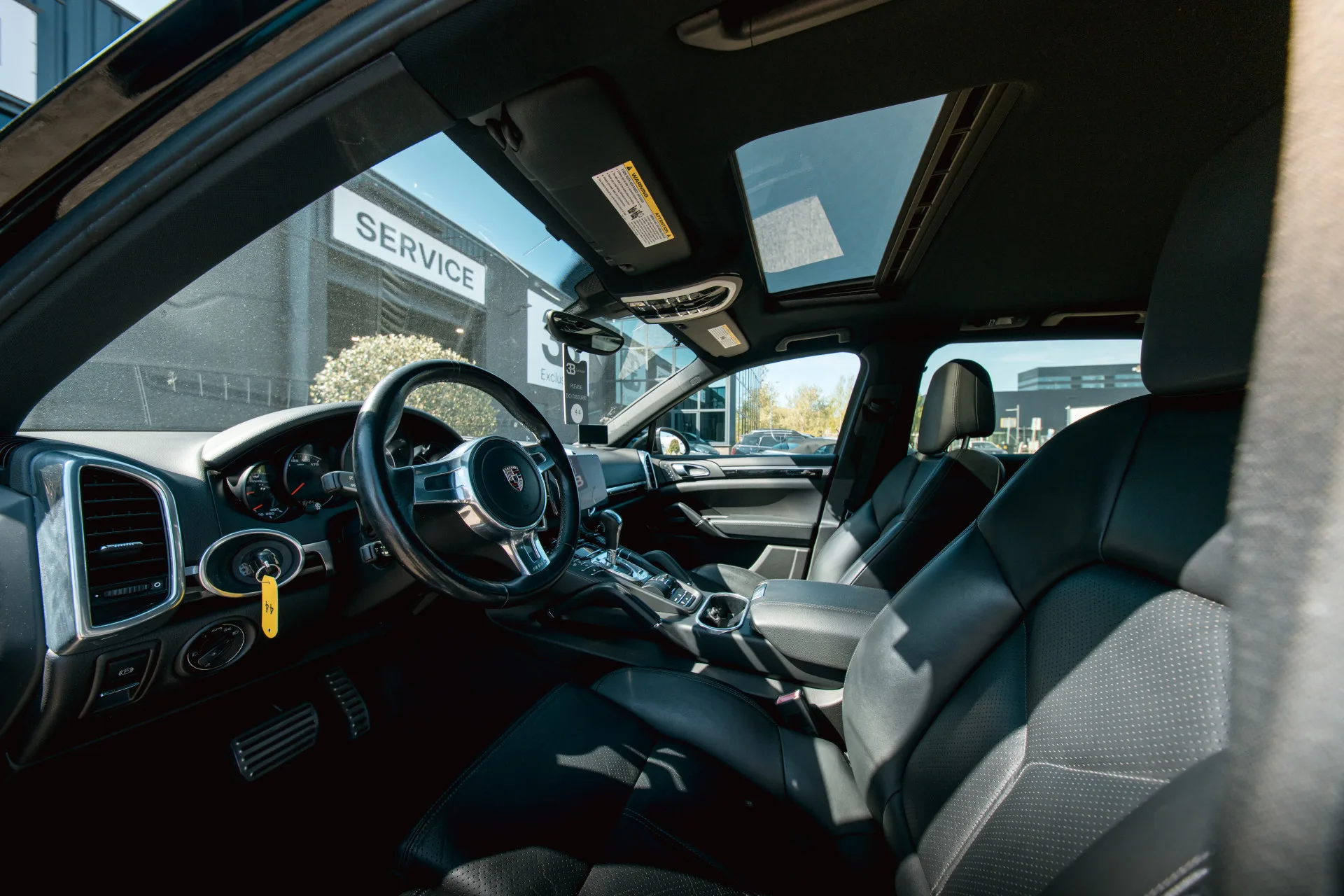 2012 Porsche Cayenne S Hybrid, 3/30