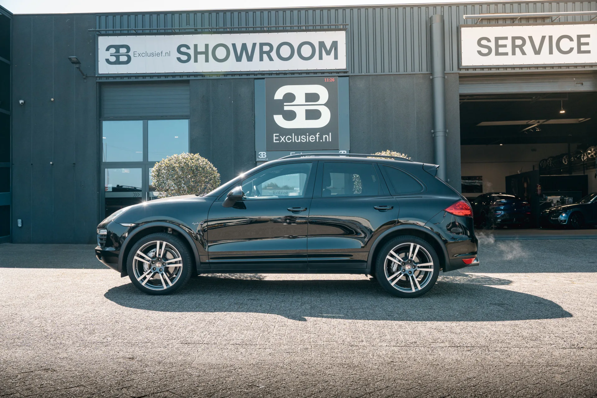 2012 Porsche Cayenne S Hybrid, 28/30