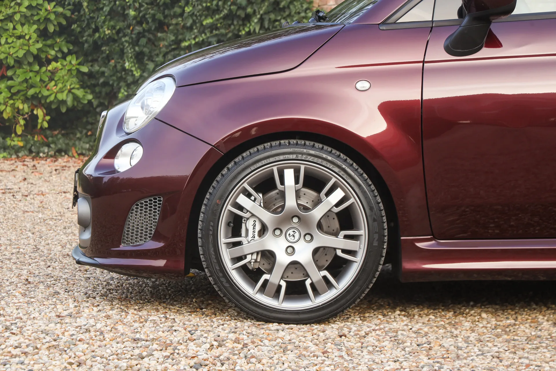2013 Abarth 695 Edizione Maserati, 26/30