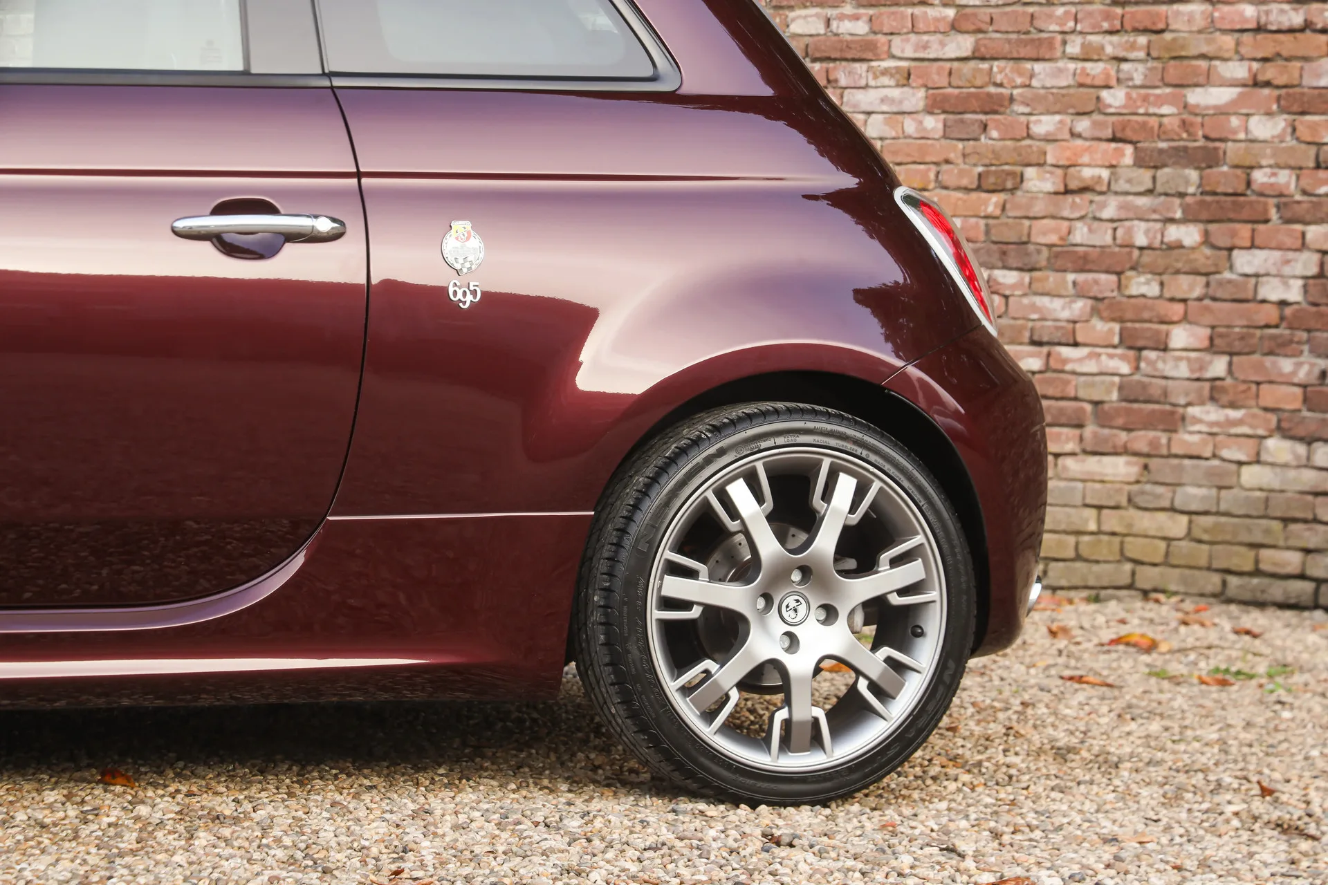 2013 Abarth 695 Edizione Maserati, 27/30