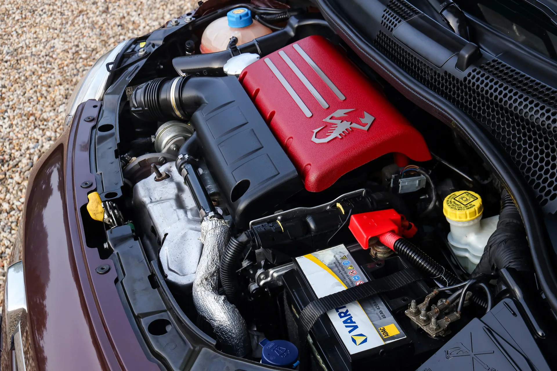 2013 Abarth 695 Edizione Maserati, 29/30