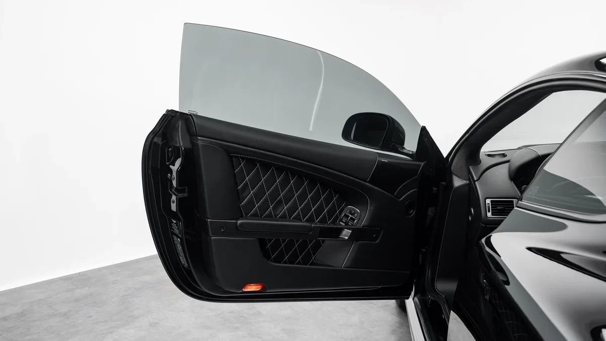 2013 Aston Martin DBS 770 Ultimate proposée par un concessionnaire spécialisé à Dubai, Émirats arabes unis, photo 9 sur 25
