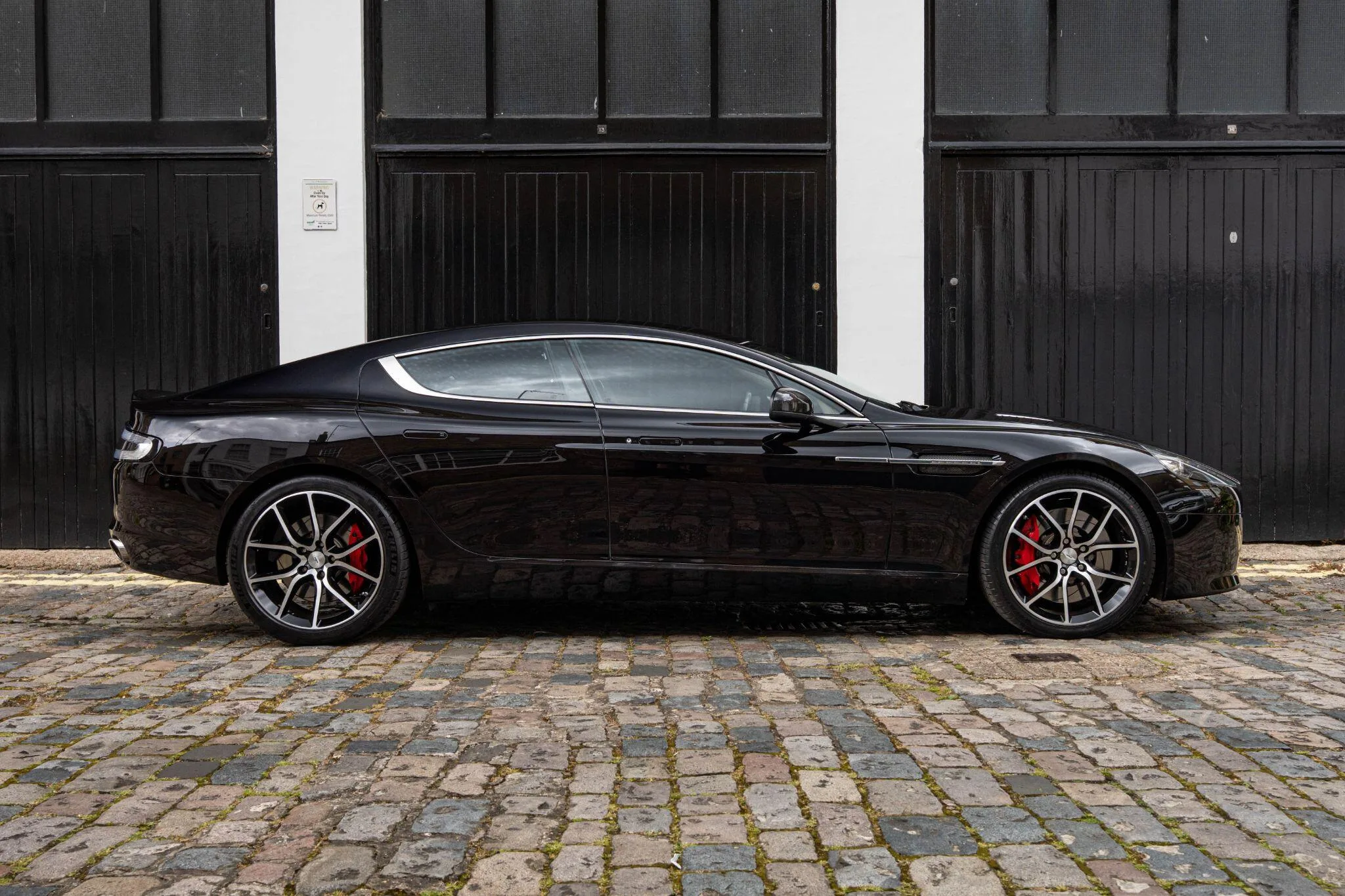 2013 Aston Martin Rapide S, 3/30