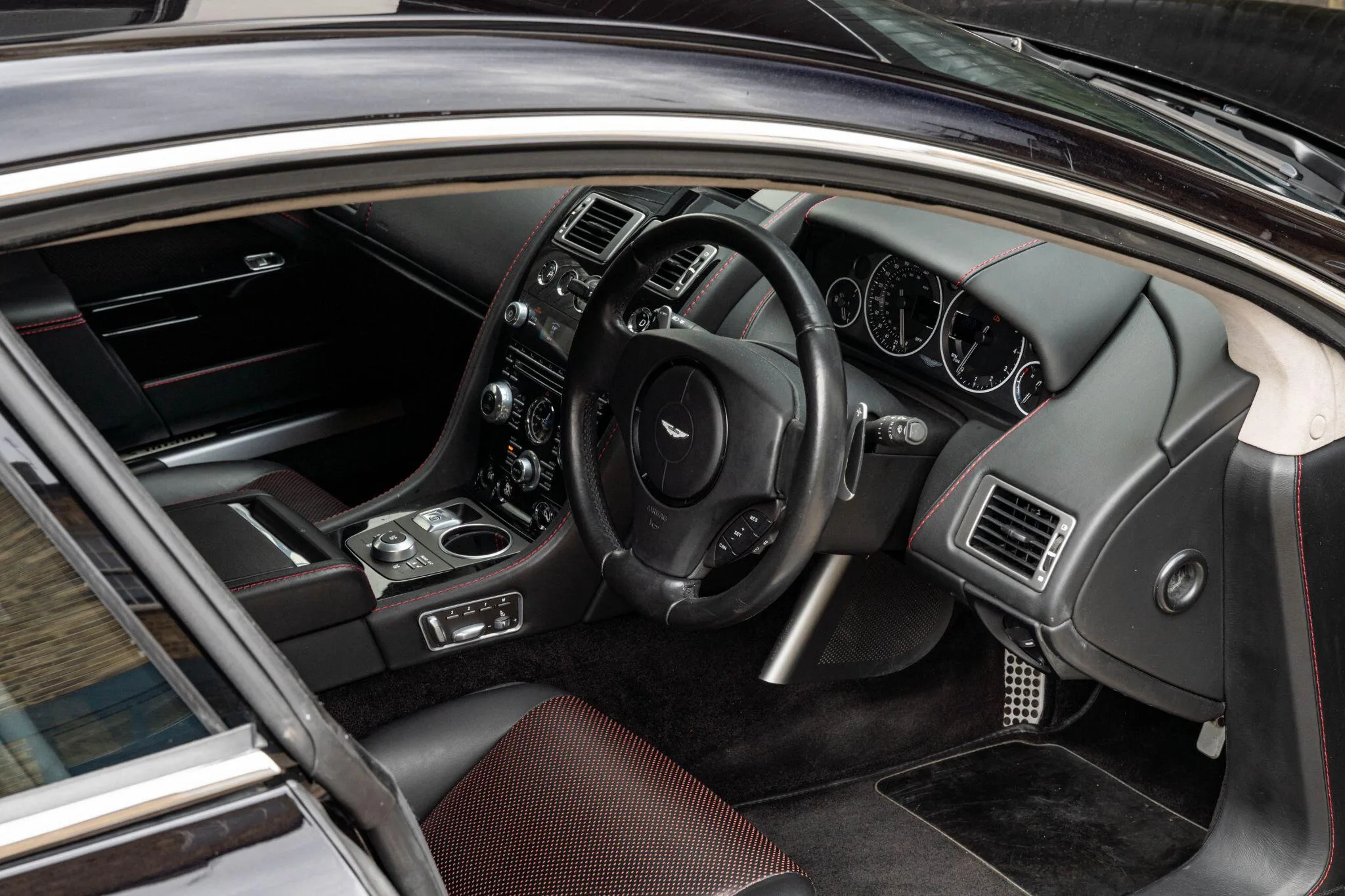 2013 Aston Martin Rapide S, 12/30