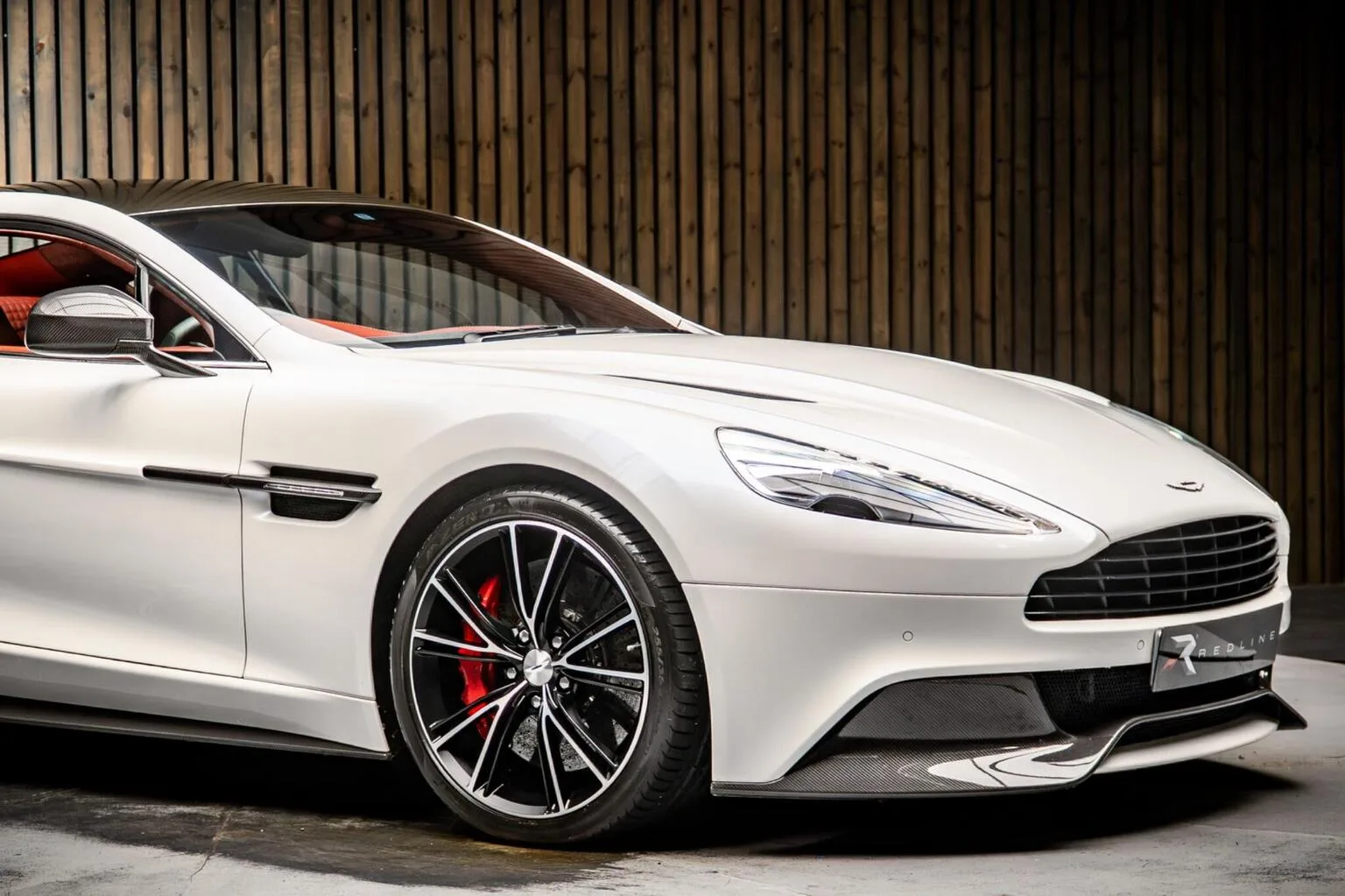 2013 Aston Martin Vanquish, 9/30