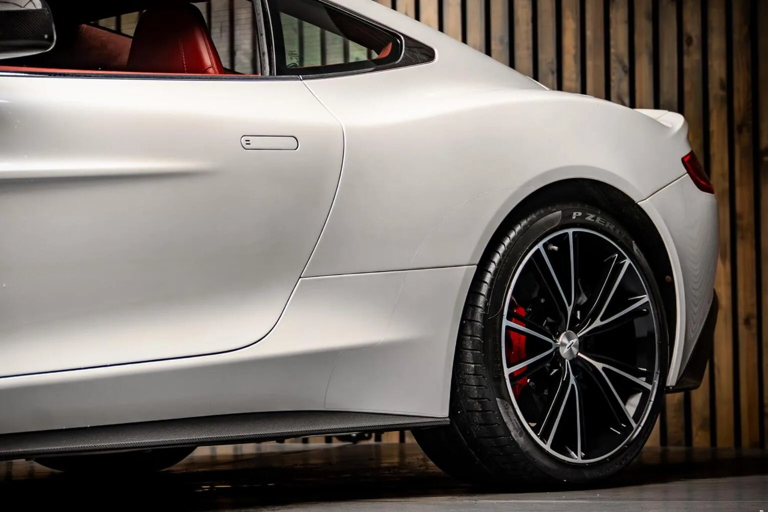2013 Aston Martin Vanquish, 15/30