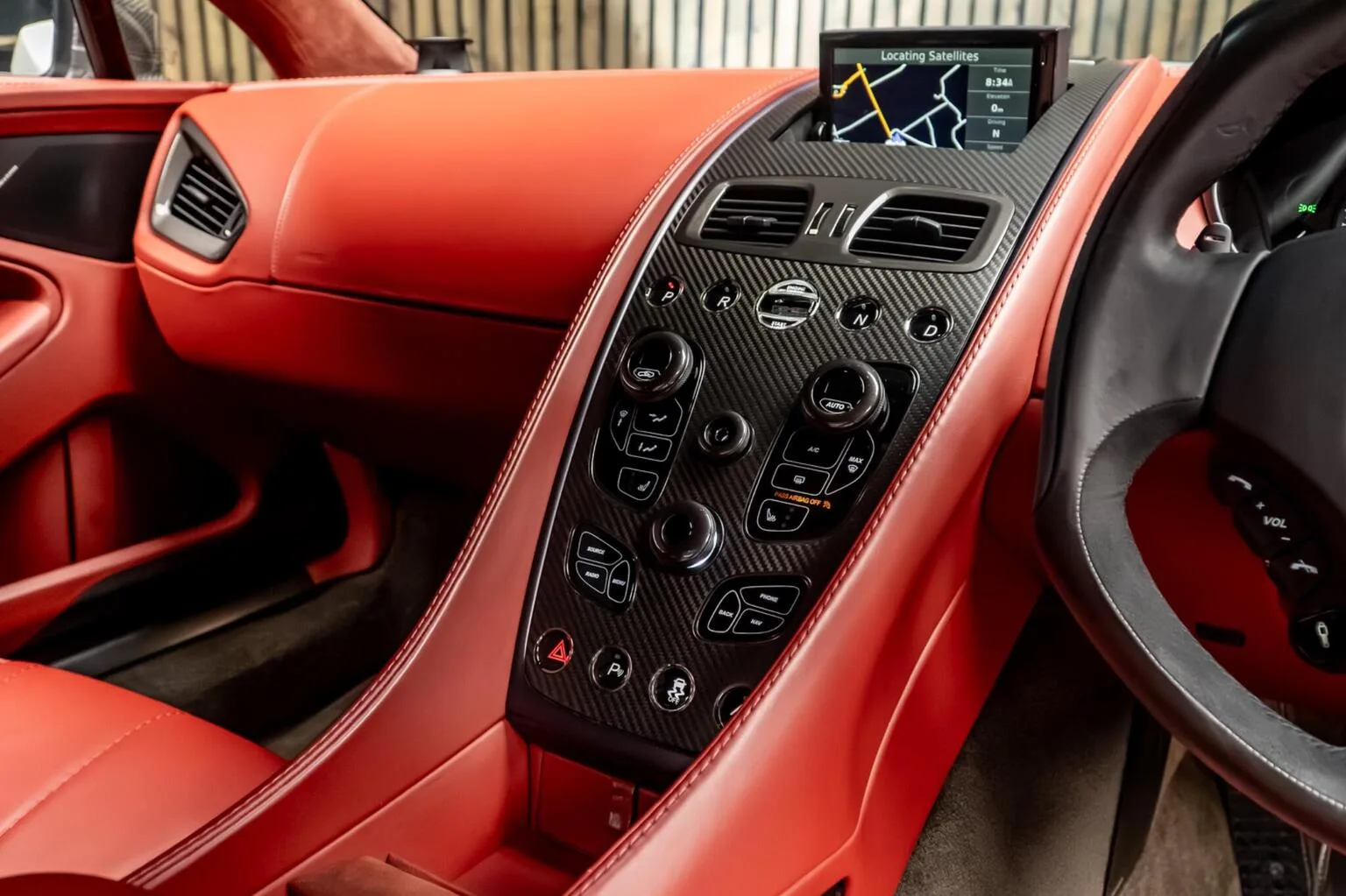 2013 Aston Martin Vanquish, 24/30