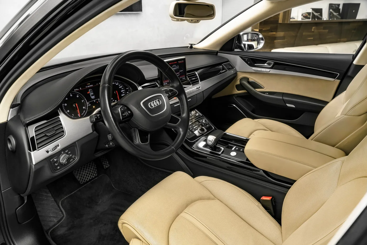 2013 Audi A8 6.3 W12 L Exclusive angeboten von einem Fachhändler in Ostrava, Tschechien, Foto 11 von 25
