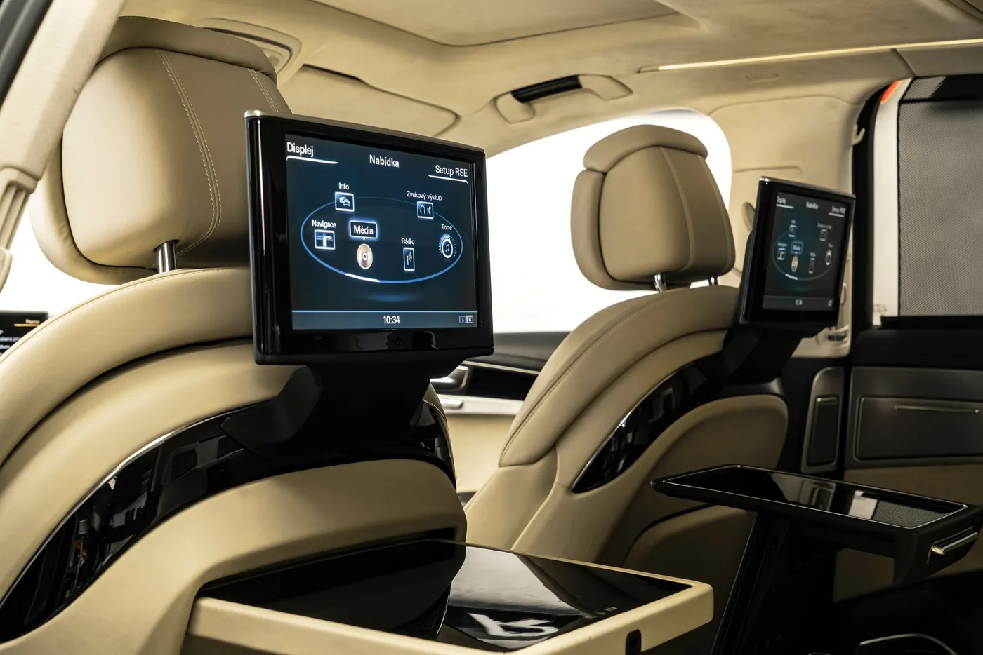 2013 Audi A8 6.3 W12 L Exclusive angeboten von einem Fachhändler in Ostrava, Tschechien, Foto 15 von 25