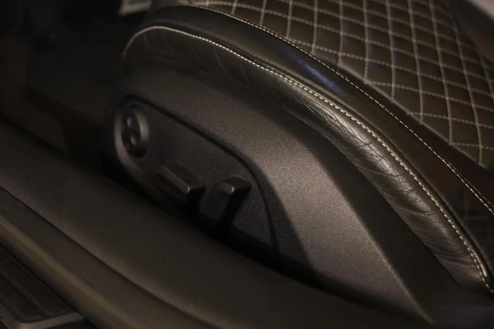 2013 Audi R8 Spyder V10, 15/30