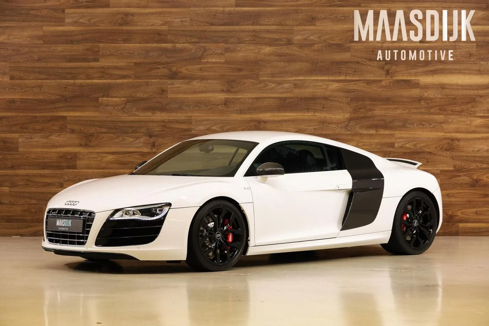 2013 Audi R8 V10 Coupé proposée par un concessionnaire spécialisé à Werkendam, Pays-Bas, photo principale