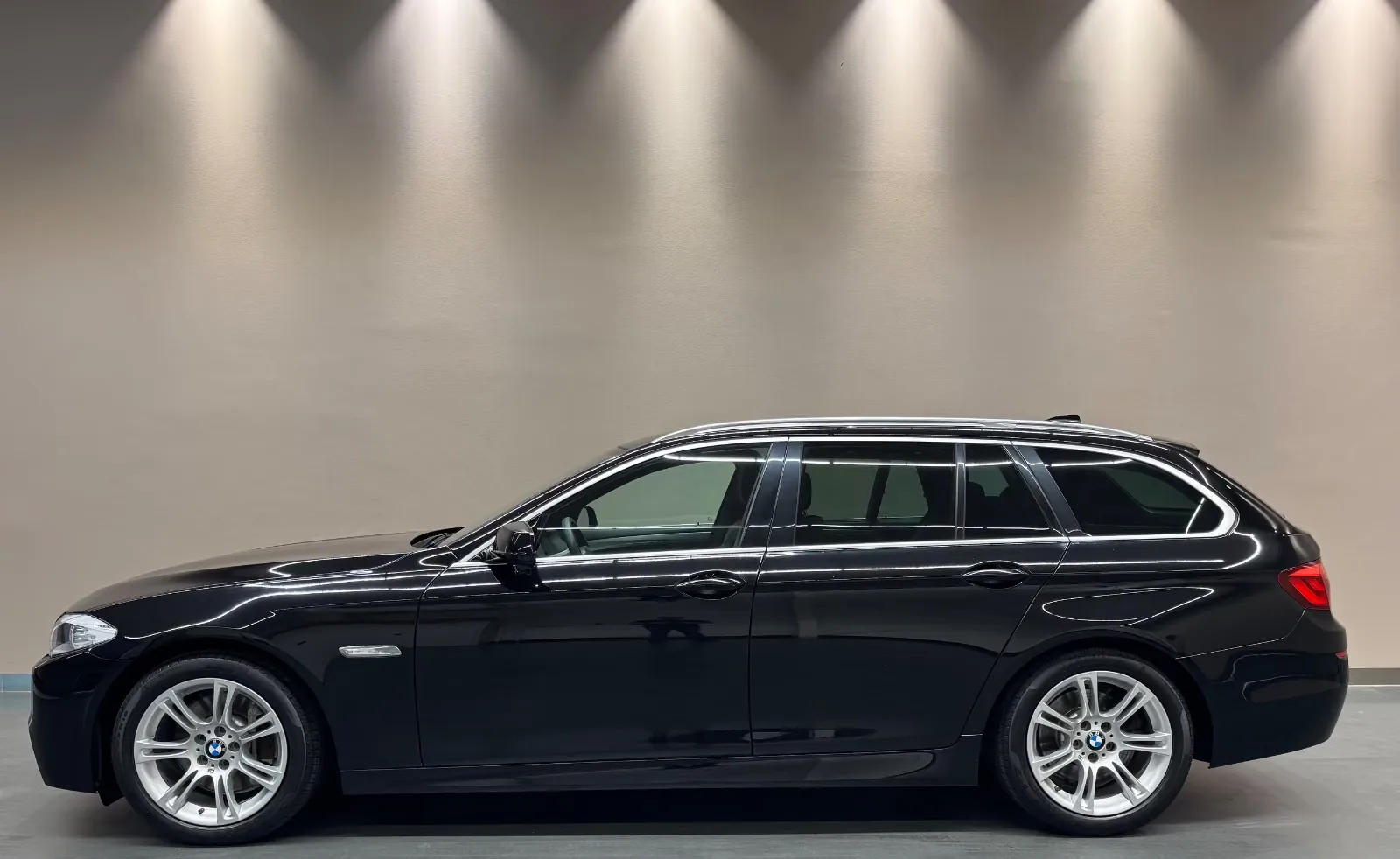 2013 BMW 525d Touring, 3/17