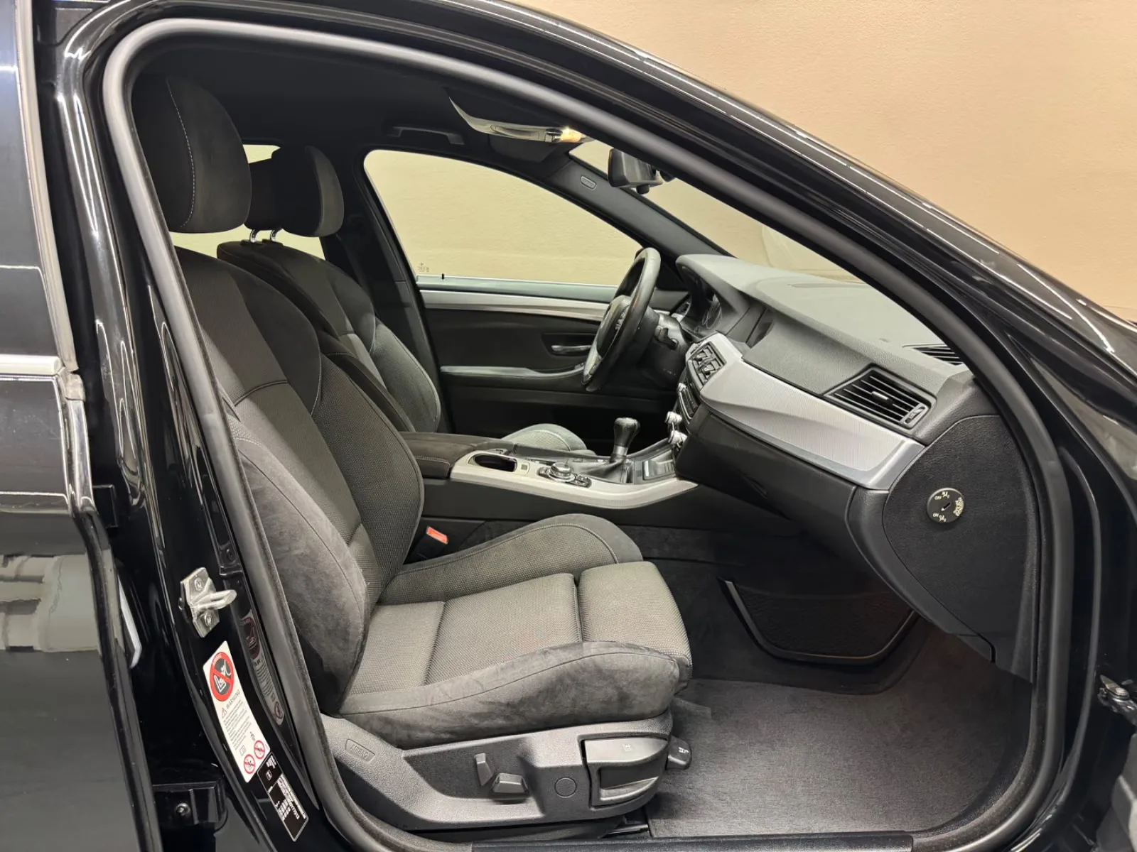 2013 BMW 525d Touring, 15/17